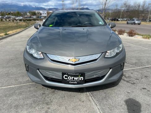 Used 2017 Chevrolet Volt Premier w/ Driver Confidence II Package FWD image 2