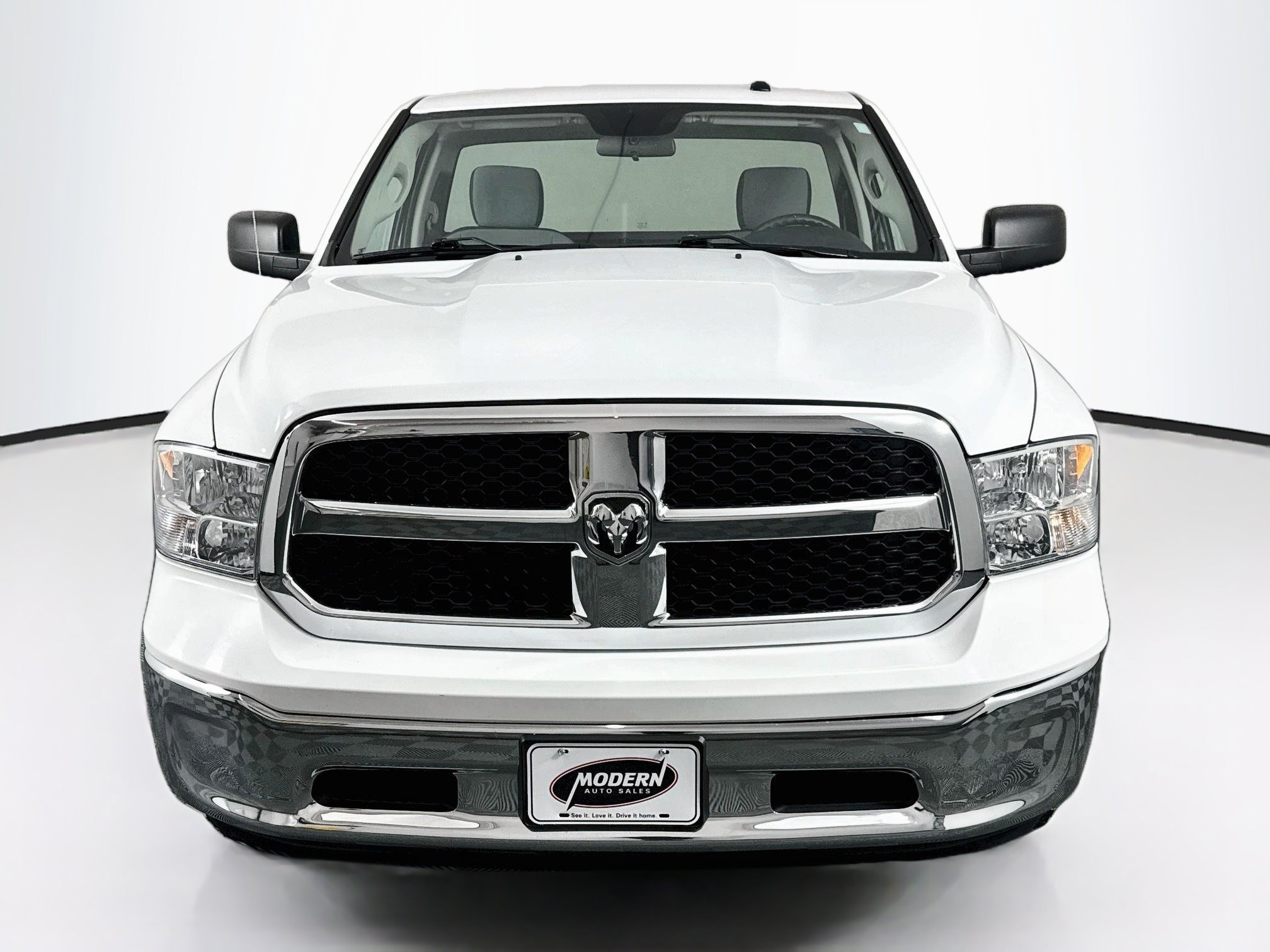 Used 2022 RAM 1500 Classic SLT AWD/4WD image 7