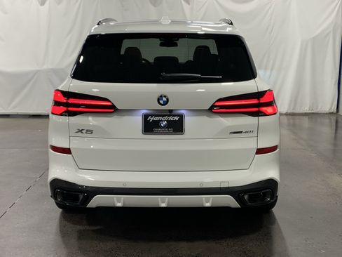 Used 2026 BMW X5 sDrive40i w/ M Sport Package image 7