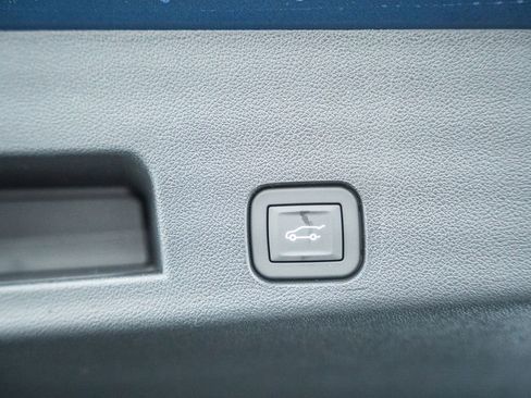 New 2026 Chevrolet Traverse High Country image 14