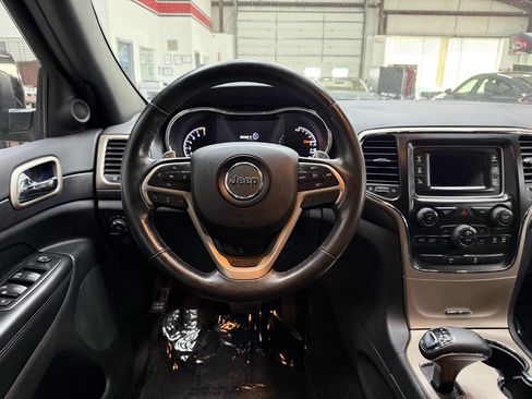 Used 2015 Jeep Grand Cherokee Laredo w/ Quick Order Package 23E AWD/4WD image 22