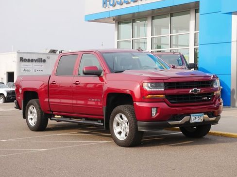 Used 2018 Chevrolet Silverado 1500 LT w/ All Star Edition AWD/4WD image 23