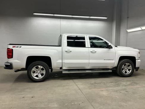 Used 2018 Chevrolet Silverado 1500 LT w/ All Star Edition image 3