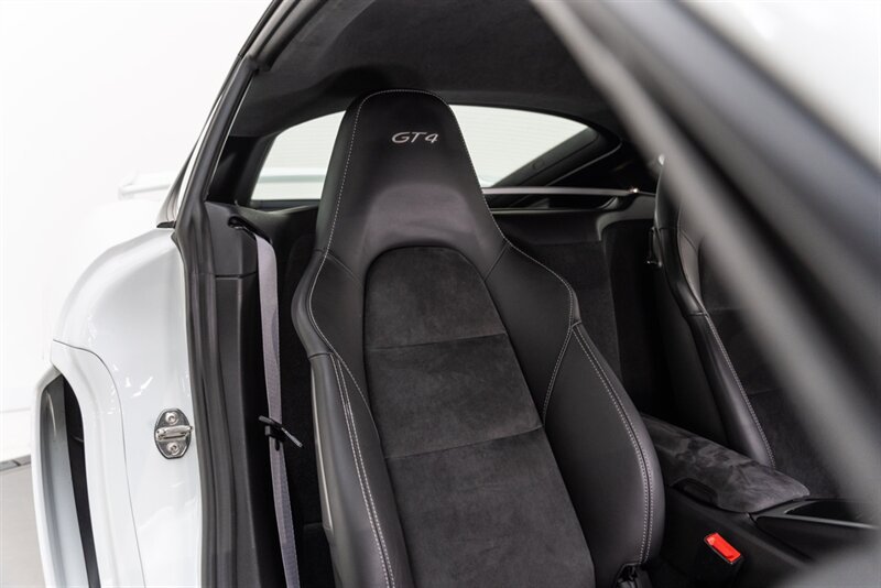 Used 2016 Porsche Cayman GT4 RWD image 55