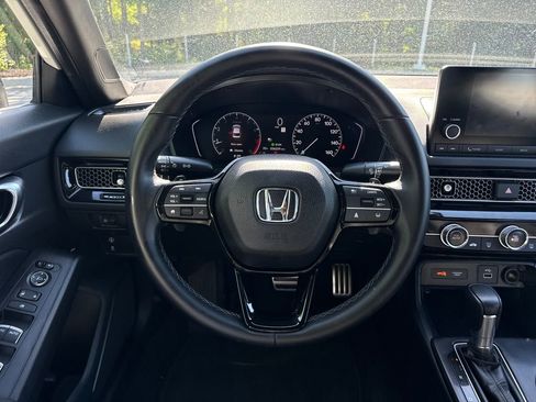 Used 2023 Honda Civic Sport image 19