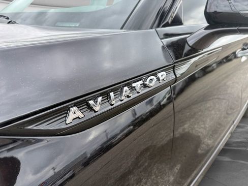 Used 2025 Lincoln Aviator Reserve w/ Equipment Group 201A AWD/4WD image 11