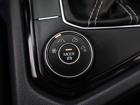 Used 2023 Volkswagen Taos SEL image 55