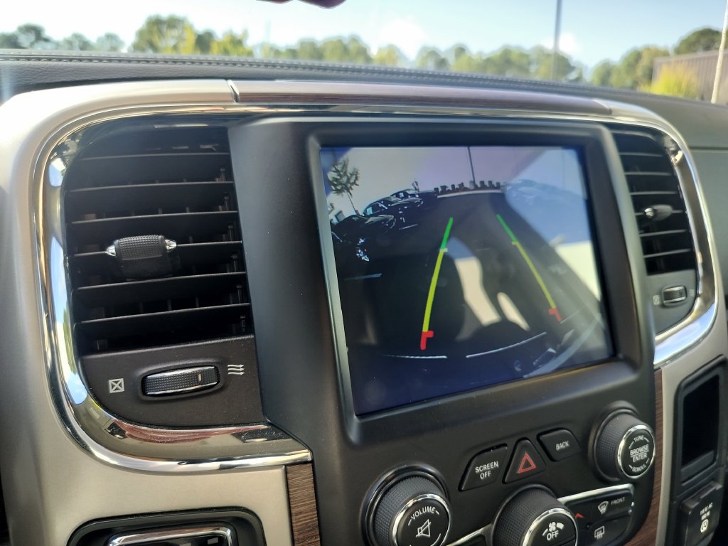 Used 2018 RAM 1500 Laramie AWD/4WD image 16