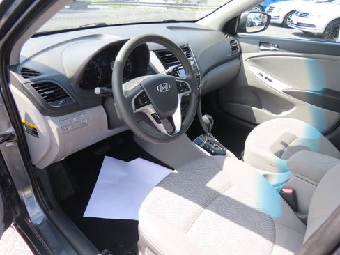 Used 2013 Hyundai Accent GLS w/ Premium Pkg FWD image 35