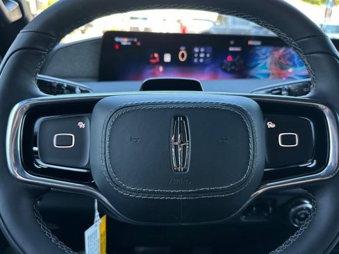 New 2026 Lincoln Navigator L Reserve image 24