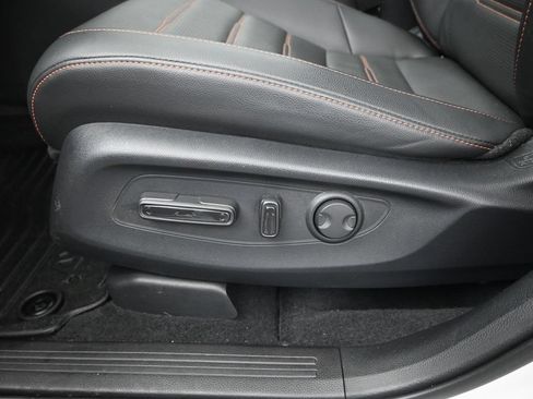 Used 2025 Honda CR-V Sport Touring image 16