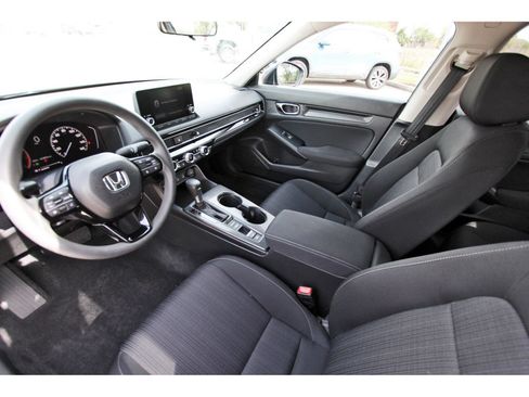 Used 2025 Honda Civic LX image 32