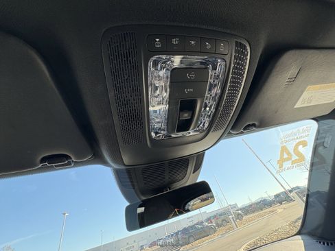 Used 2024 Mercedes-Benz GLE 350 4MATIC image 26