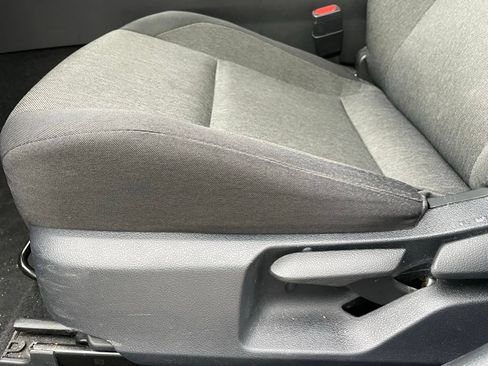 Used 2025 Toyota Camry SE FWD image 10