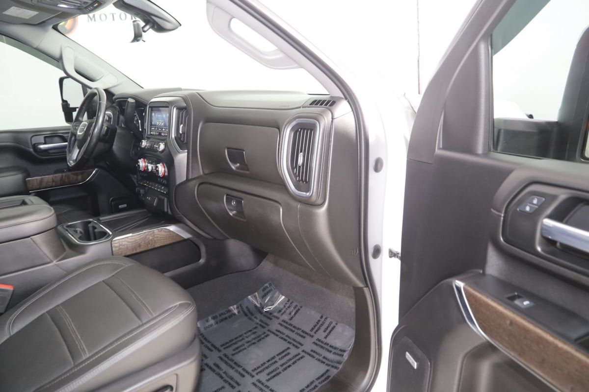Used 2021 GMC Sierra 3500 Denali w/ Denali Ultimate Package AWD/4WD image 48