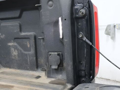 Used 2023 GMC Sierra 3500 Denali w/ Denali Ultimate Package image 10