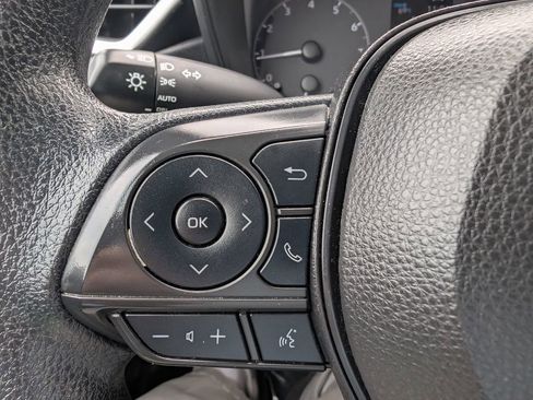 Used 2023 Toyota Corolla LE FWD image 23