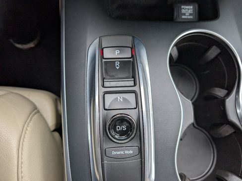 Used 2018 Acura MDX SH-AWD image 23