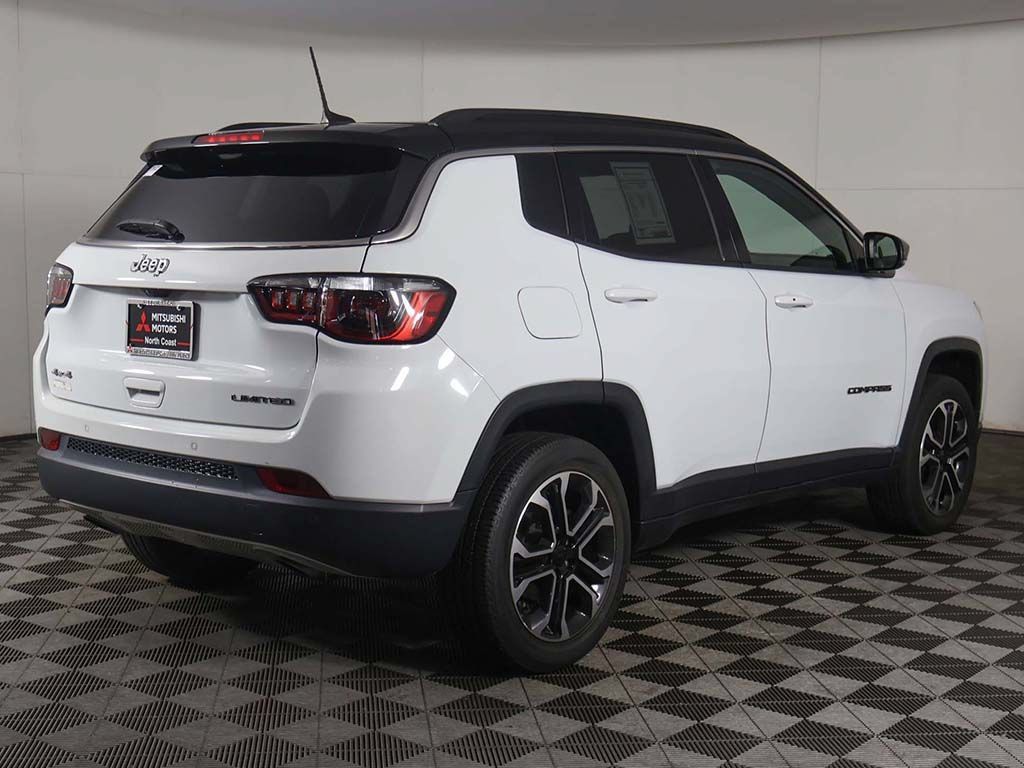 Used 2023 Jeep Compass Limited w/ Sun and Sound Group AWD/4WD image 11