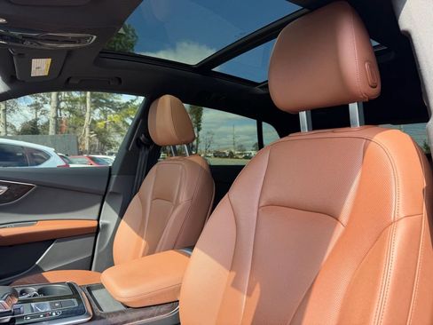 Used 2021 Audi Q8 Premium Plus w/ Premium Plus Package image 11