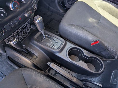 Used 2016 Jeep Wrangler Unlimited Sport w/ Quick Order Package 24S AWD/4WD image 18