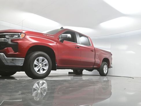 Used 2024 Chevrolet Silverado 1500 LT image 47
