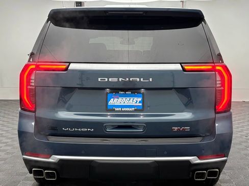 New 2026 GMC Yukon Denali w/ Sun & Power Step Package image 9