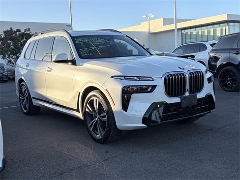 Certified 2024 BMW X7 xDrive40i w/ Executive Package image 4