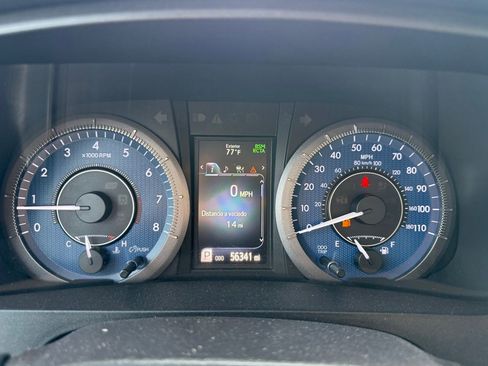 Used 2019 Toyota Sienna LE w/ LE Preferred Package FWD image 18