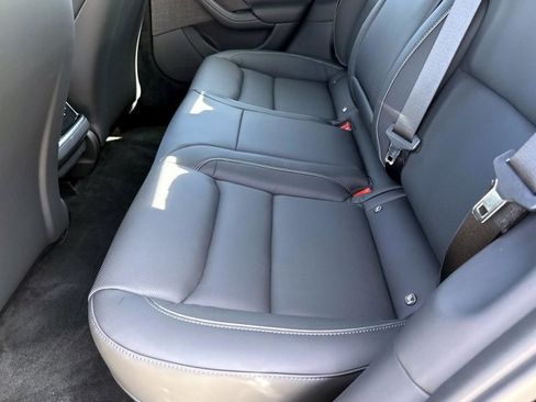 Used 2021 Tesla Model S Plaid image 12