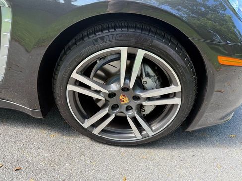 Used 2015 Porsche Panamera 4S image 14