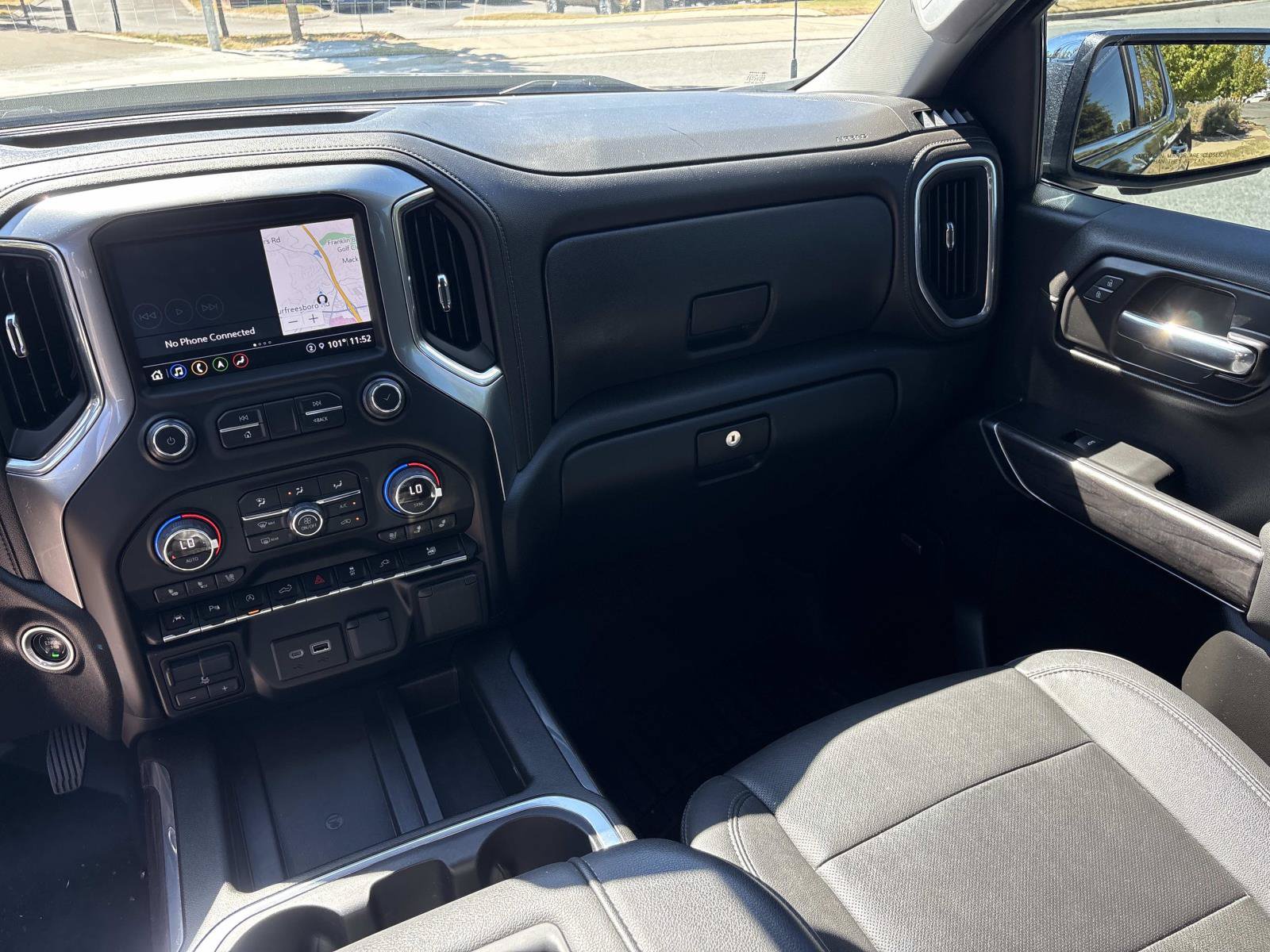 Used 2022 Chevrolet Silverado 1500 LTZ w/ LTZ Premium Package AWD/4WD image 32