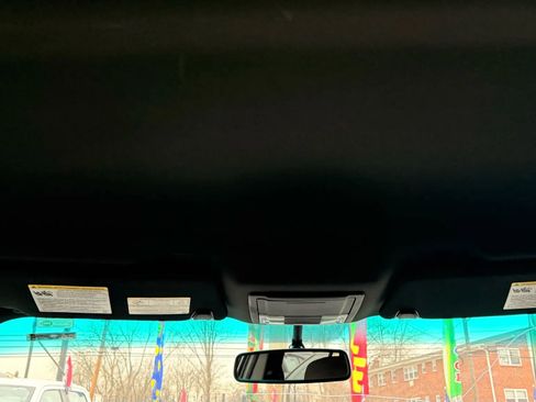 Used 2012 Ford Explorer XLT image 15