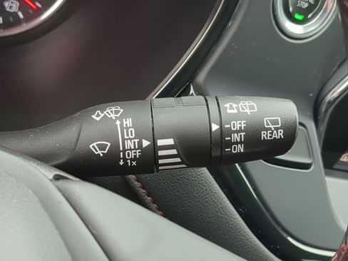 Used 2019 Chevrolet Blazer RS image 32