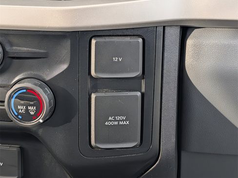 Used 2024 Ford F250 XLT image 19