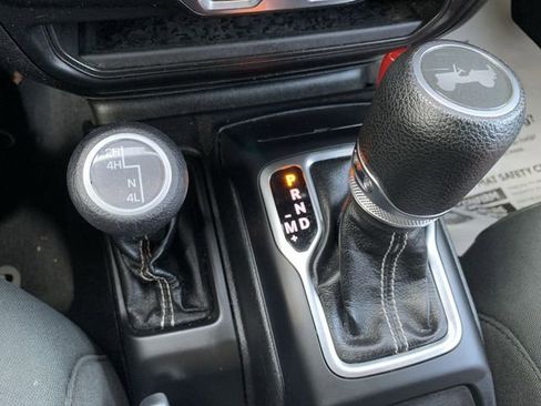 Used 2021 Jeep Wrangler Unlimited Sahara image 24