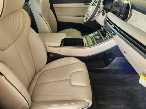 Used 2025 Hyundai Palisade Calligraphy FWD image 14