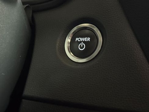 Used 2025 Toyota Corolla SE w/ SE Premium Package FWD image 22