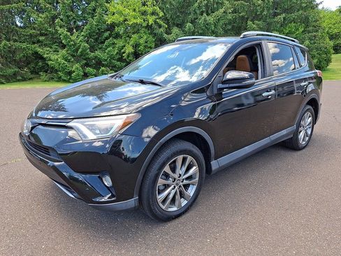 Used 2016 Toyota RAV4 Limited AWD/4WD image 3