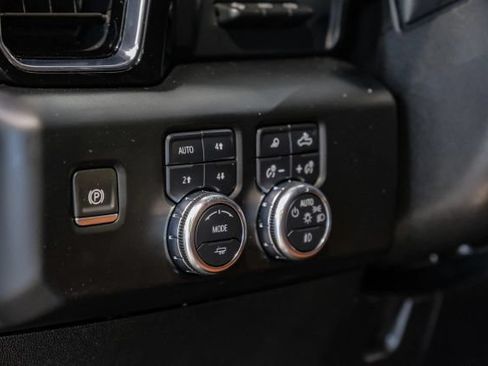 Used 2024 GMC Sierra 2500 Denali Ultimate AWD/4WD image 37