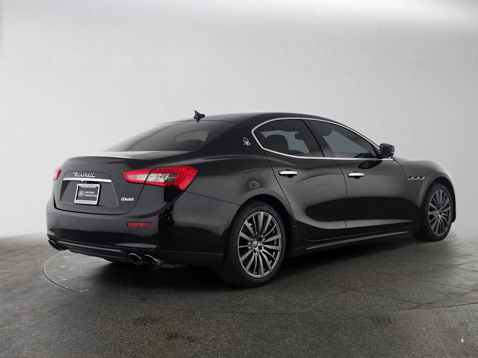Used 2017 Maserati Ghibli RWD image 5