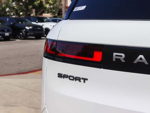 New 2026 Land Rover Range Rover Sport SE AWD/4WD image 7