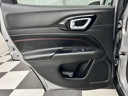 Used 2023 Jeep Compass Trailhawk image 19