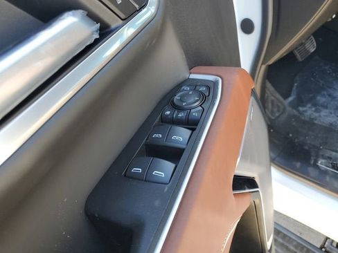 New 2026 GMC Sierra 3500 Denali Ultimate AWD/4WD image 19