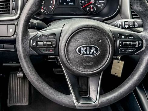 Used 2017 Kia Sorento LX image 30