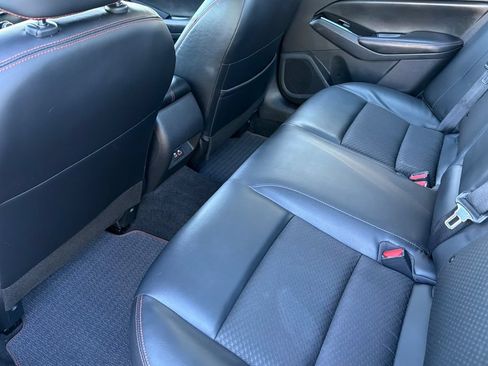 Used 2024 Nissan Altima 2.5 SR FWD image 9