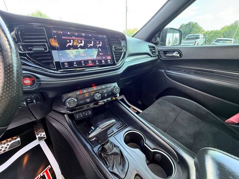 Used 2021 Dodge Durango SRT Hellcat w/ Technology Group AWD/4WD image 29