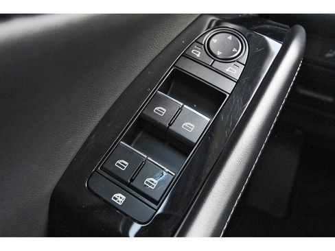 Used 2025 MAZDA CX-30 AWD 2.5 S w/ Preferred Package image 23