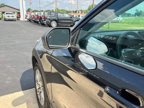 Used 2025 Ford Explorer Active w/ Active Comfort Package image 19