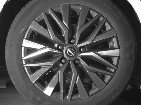 Used 2025 Nissan Altima 2.5 SV image 15